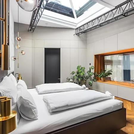 Prime - Luxus Loft Mit Whirlpool, Sauna, Klima Und Parken
