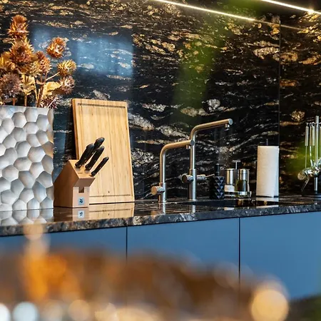 Lägenhet Prime - Luxus Loft Mit Whirlpool, Sauna, Klima Und Parken